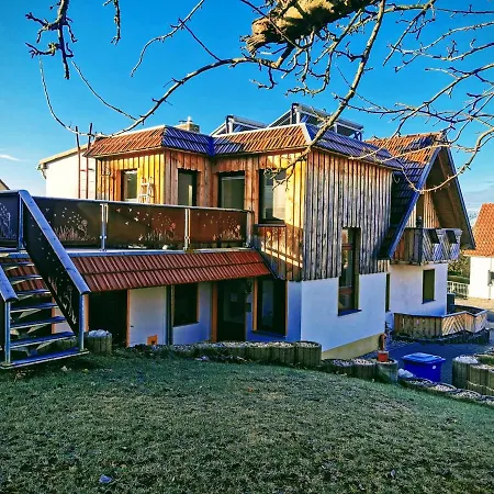 Ferienwohnung Und Pension Guertler Werdau Exterior photo