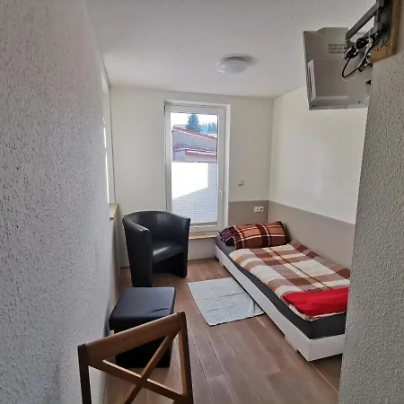 Ferienwohnung Und Pension Guertler Werdau Exterior photo