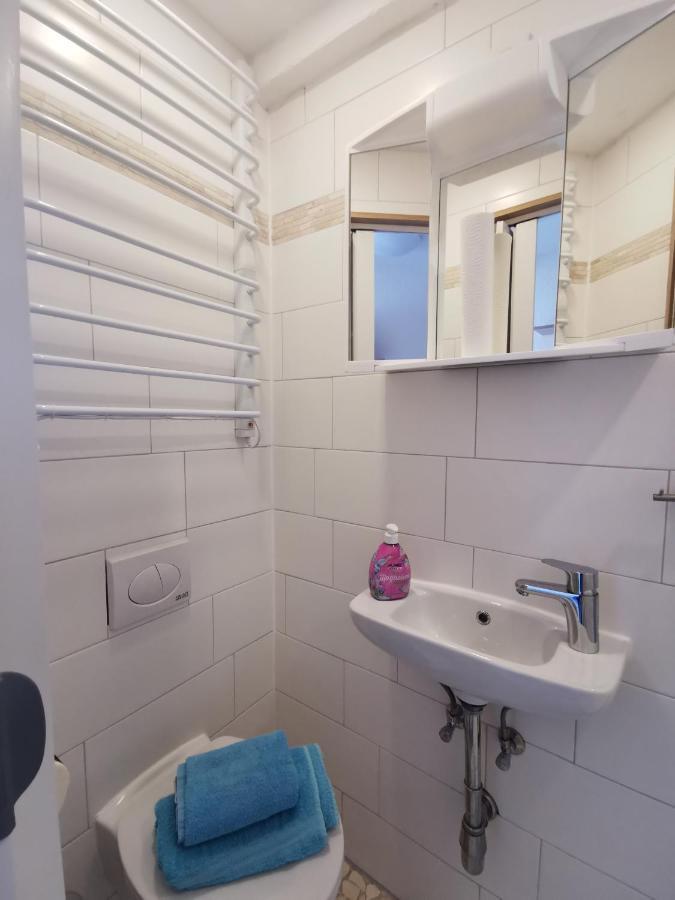 Und Guertler Apartment *