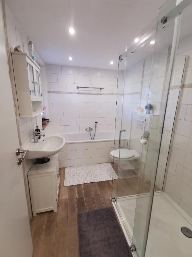 Und Guertler Apartment Werdau